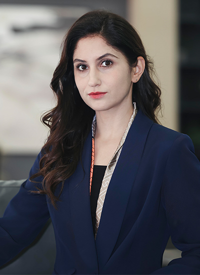 Tainá Bueno